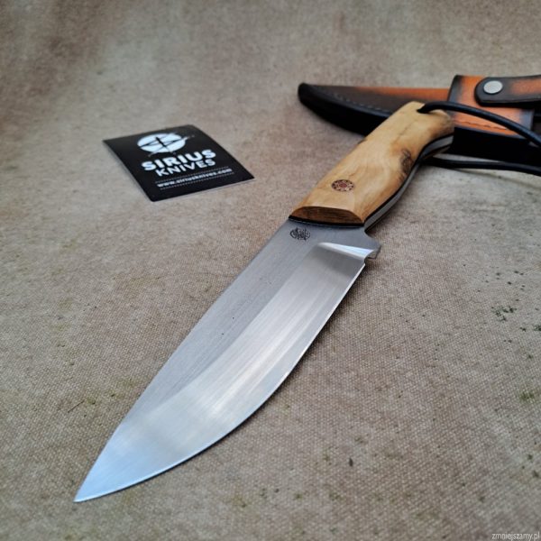 Bushcraft Knife with Boxwood Handle Sirius Knives