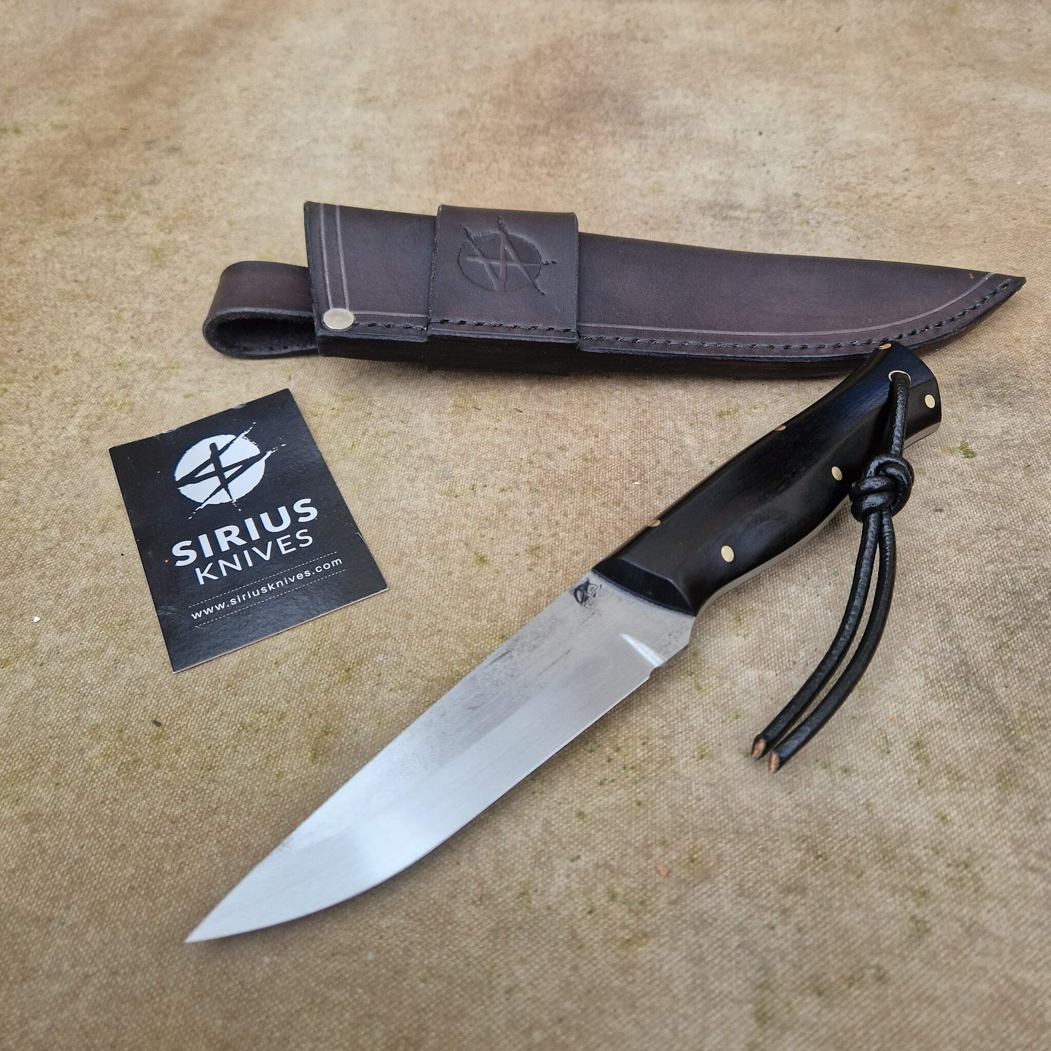 Bushcraft Knife with African Ebony Handle - Image 5