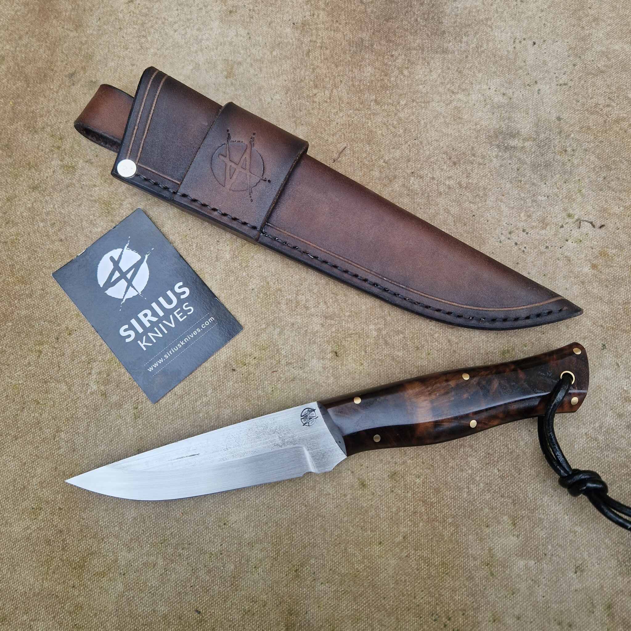 Bushcraft Knife with Stabilised Walnut Burl Handle