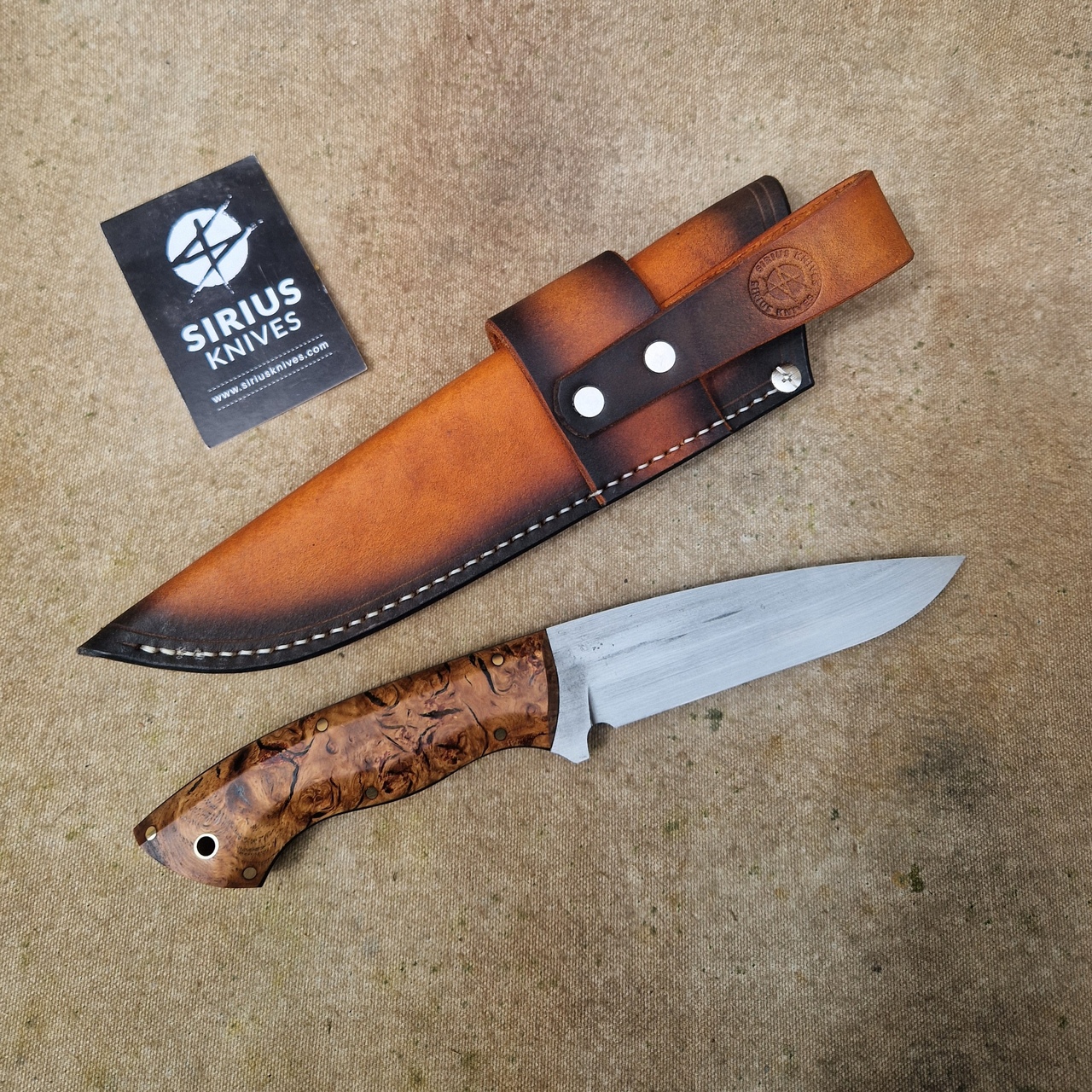 Bushcraft ''Siegfried'' Knife with Stabilized English Oak Burl Handle - Image 3