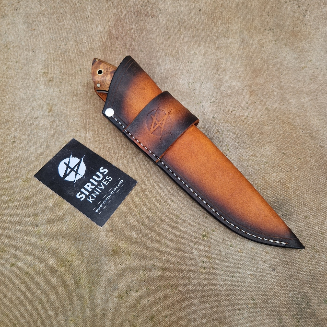 Bushcraft ''Siegfried'' Knife with Stabilized English Oak Burl Handle - Image 6