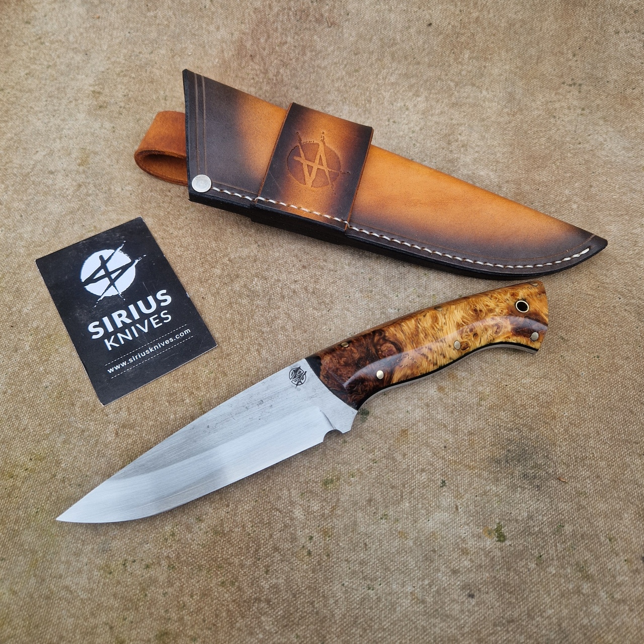 Bushcraft ''Bud'' Knife with Stabilized English Oak Burl Handle